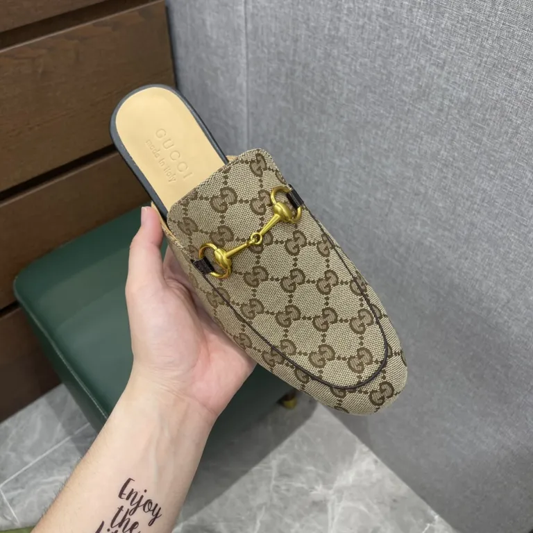 Gucci Shoe 